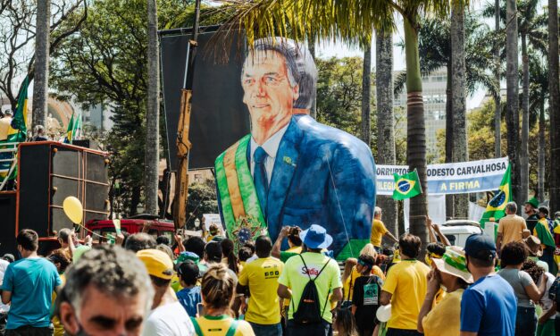 Brasilien zwischen Abgrund und vorsichtiger Hoffnung (Presseaussendung, 27.10.2022)