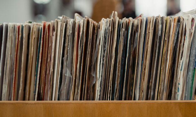Fortschreitender Demokratieverlust durch ökonomische Ungleichheit und steigende Anzahl an Nicht-Wahlberechtigen? Befunde aus der Wissenschaft (Mediengespräch, 21.05.2025)